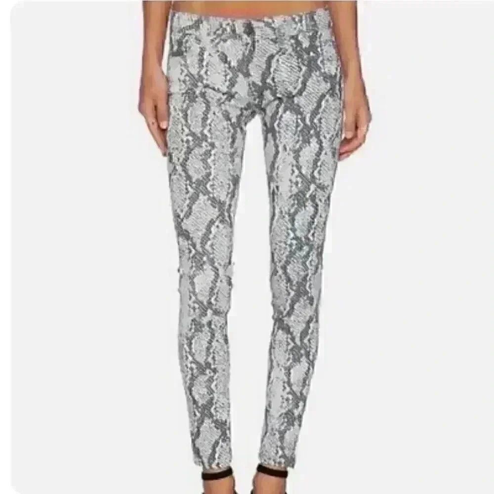 DL1961 Grey Snakeprint Skinny Jeans Size 27